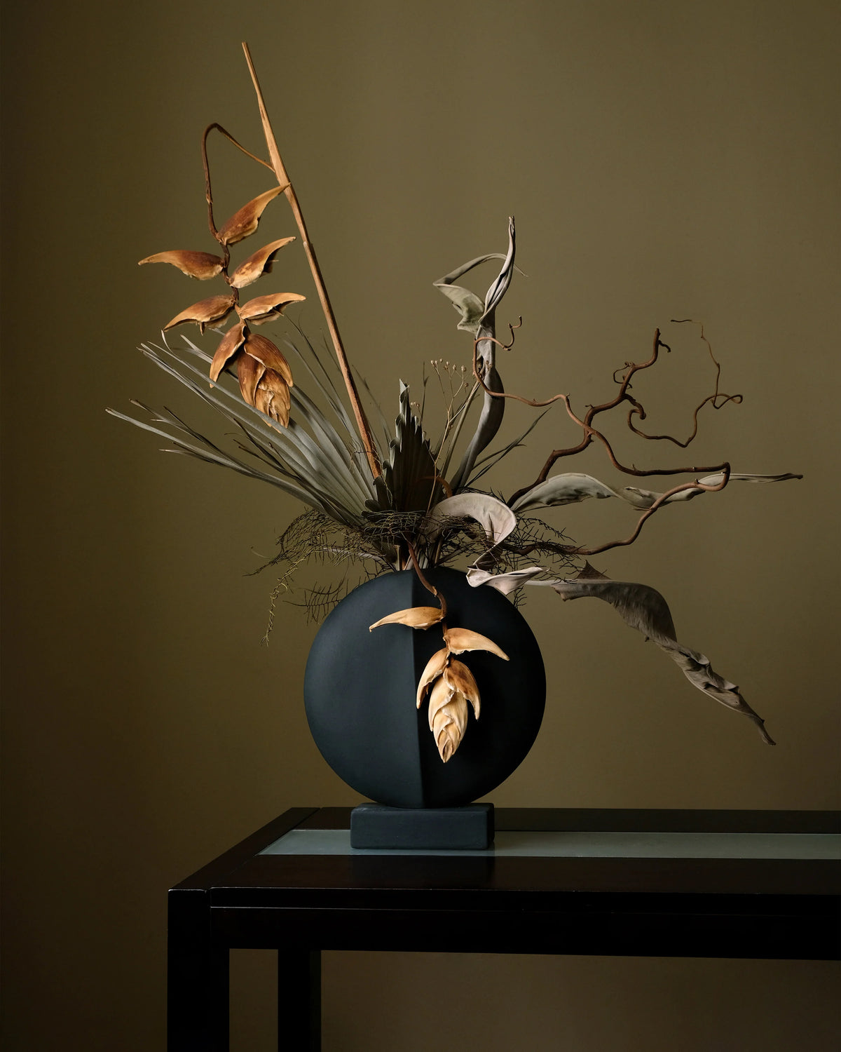 Guggenheim Vase, Mini Black