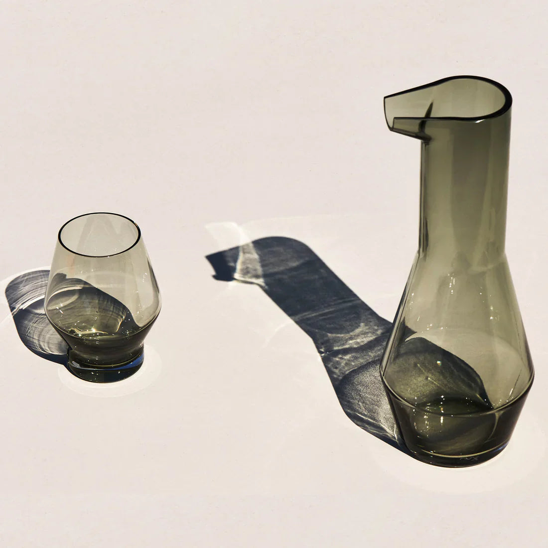 Beak Carafe 1000cc Smoked