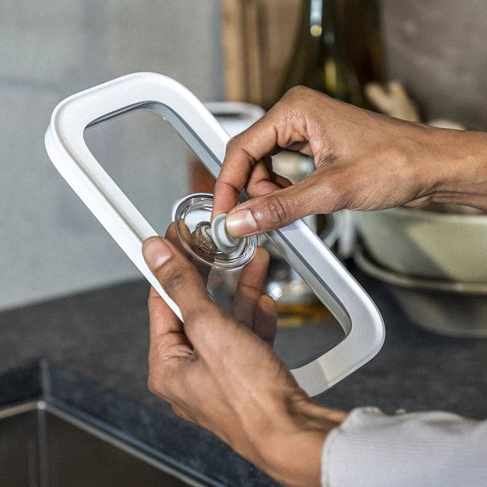 Fresh & Save Cube Container, Medium