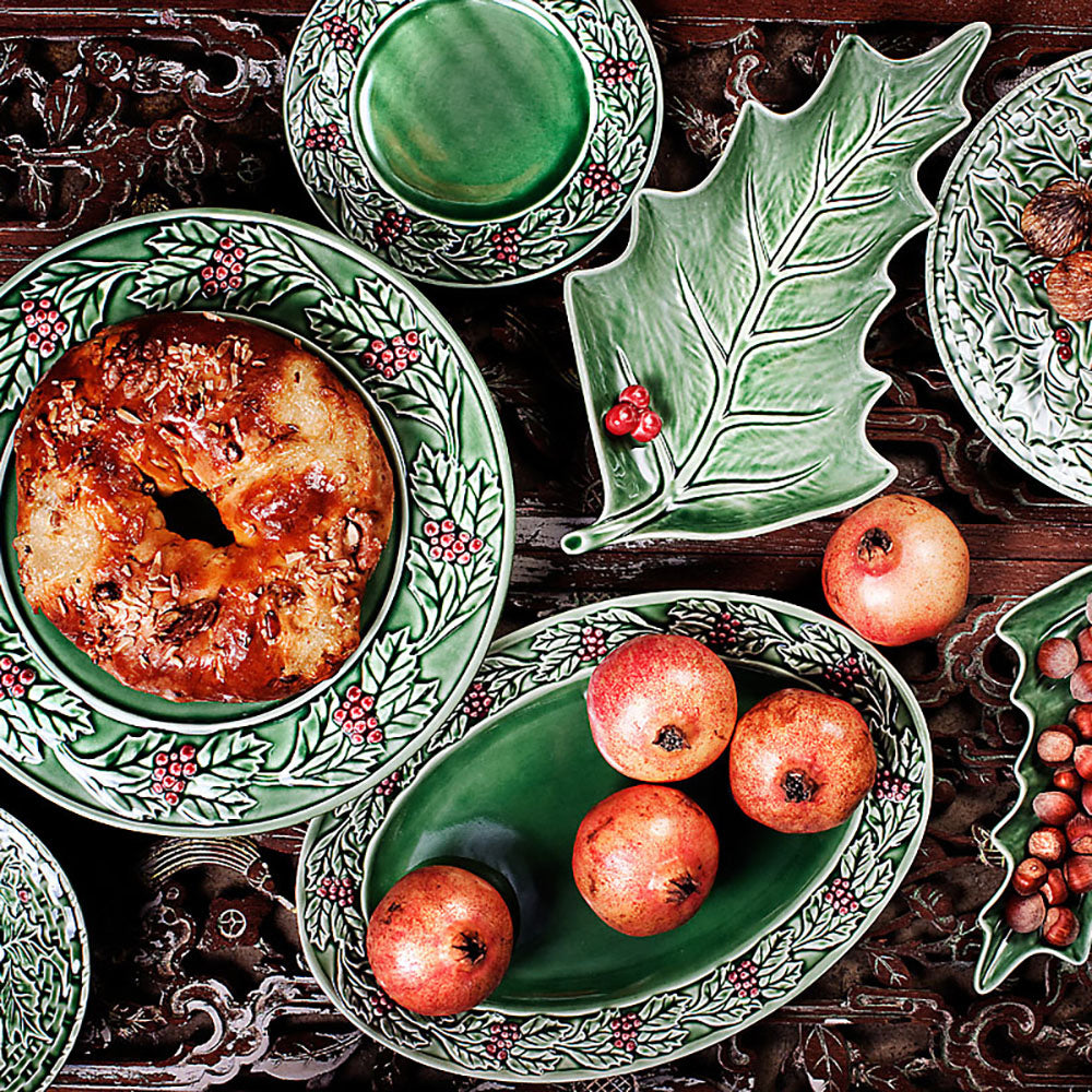 Bordallo Pinheiro Holly Leaf Platter-Decorative ceramic plates with food on a wooden surface