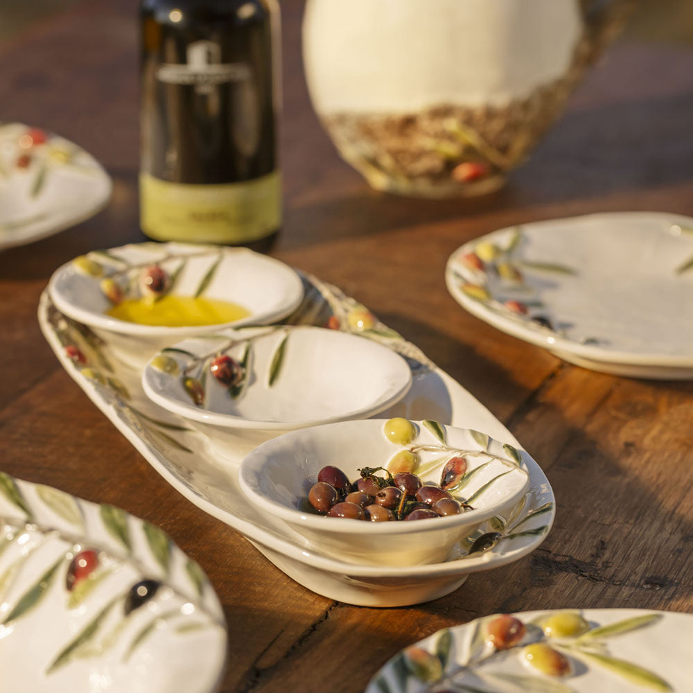 Bordallo Pinheiro Olival Platter-Ceramic plates with food on a wooden table