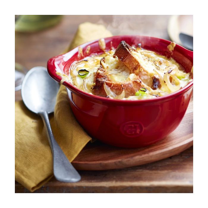 Emile Henry Gratin Bowl, 14cm-Red bowl of soup with bread on a wooden table
