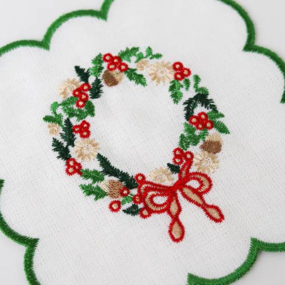 Floral design table napkin