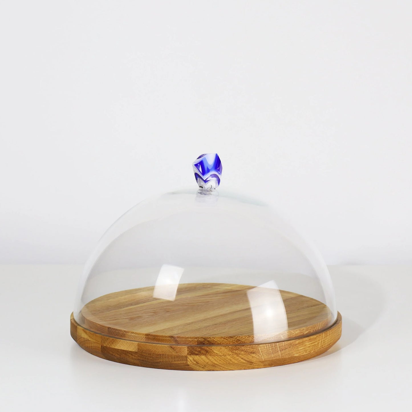 Round Dome & Wooden Base 01 L