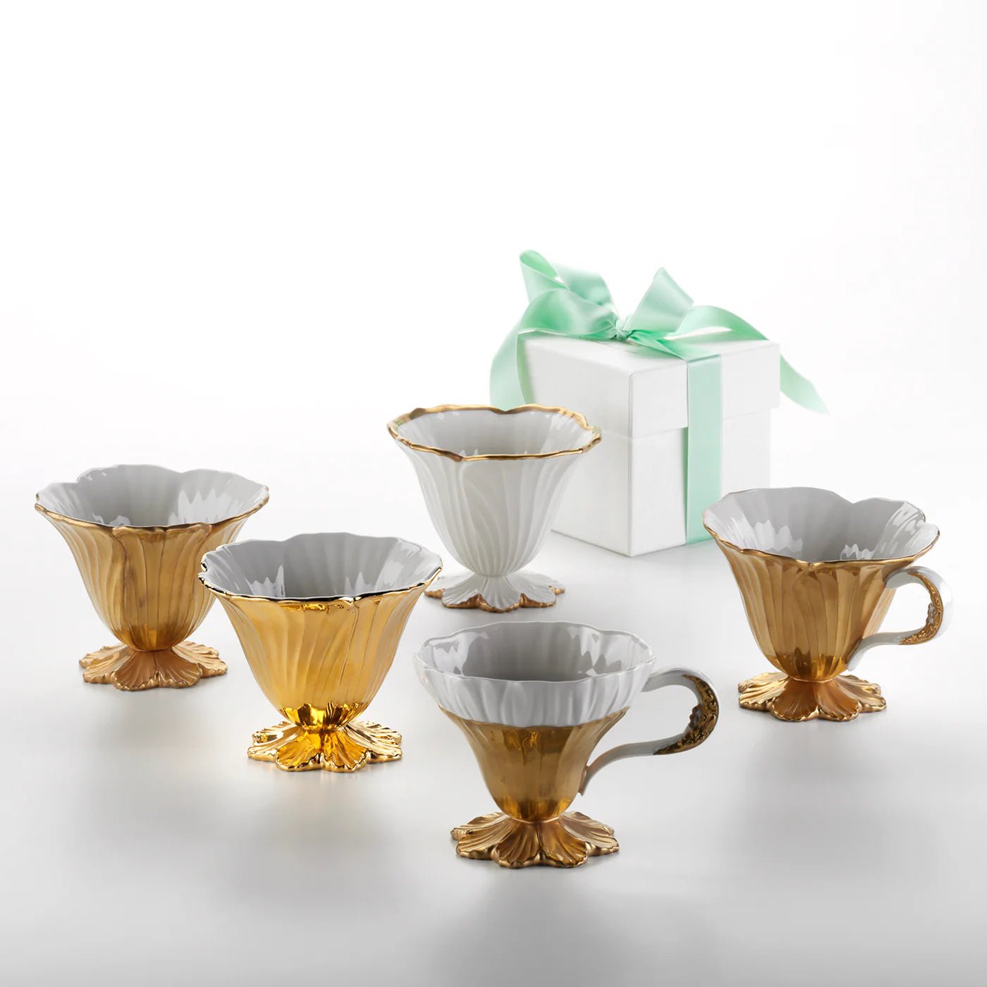 Gold & White Flower Cup