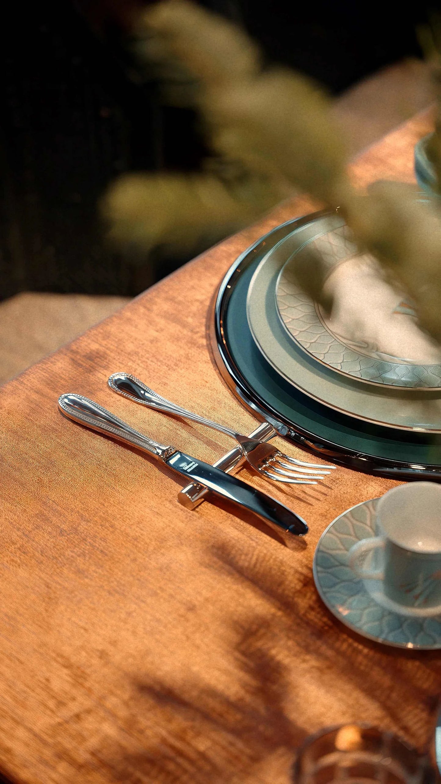 Cylindrical Cutlery Holder