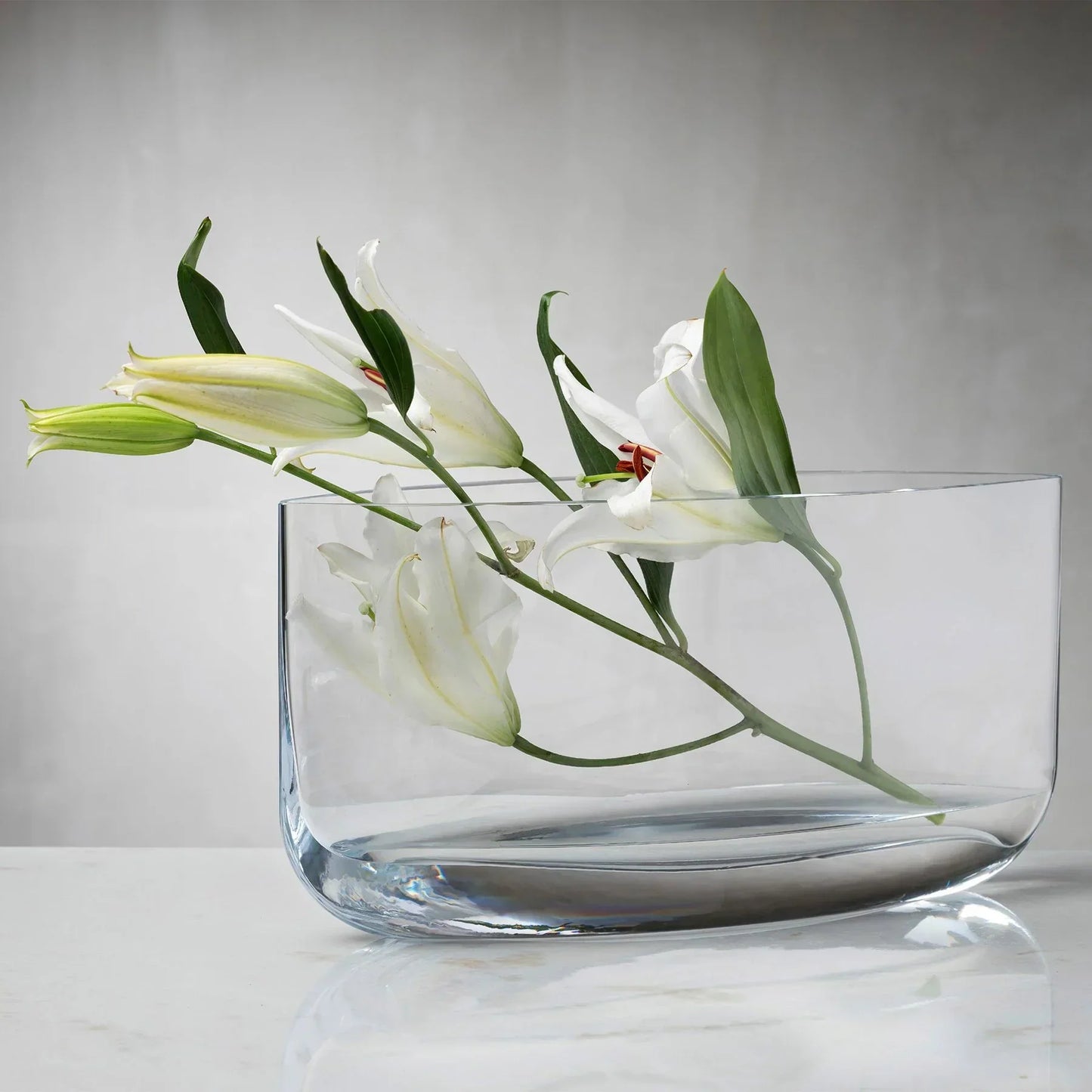 Nude Essentials Blade Vase Wide 200mm Clear