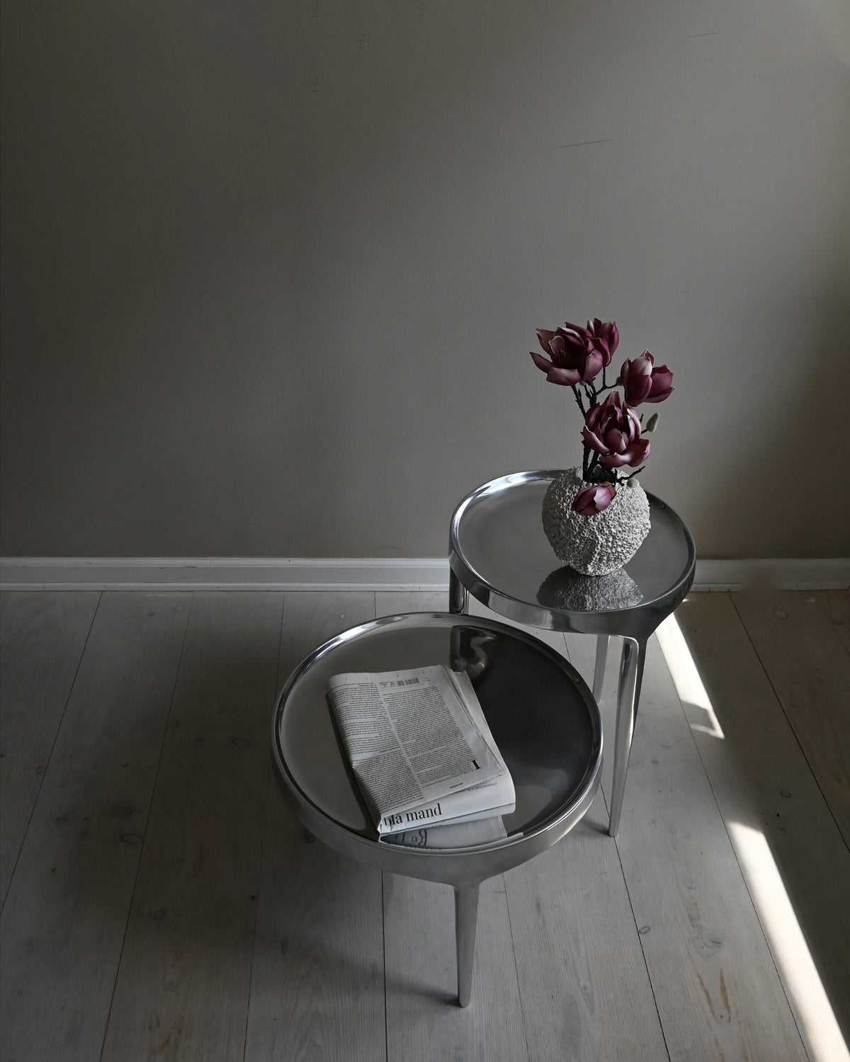 Phantom Table, Tall Chrome