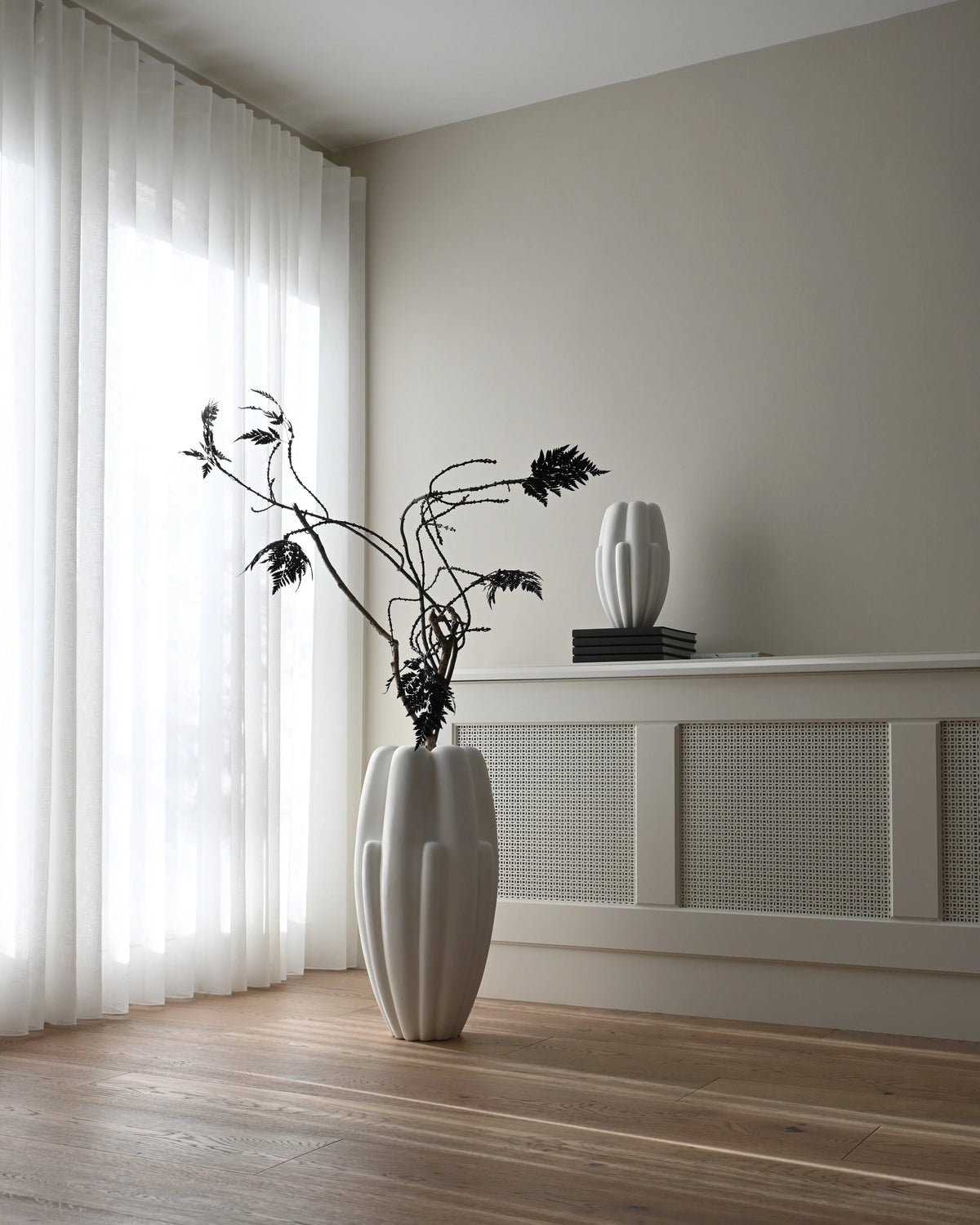 Bloom Vase Slim Big  Bone White