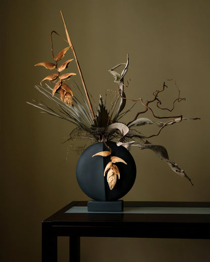 Guggenheim Vase, Mini Black