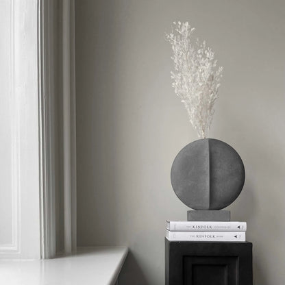 Guggenheim Vase, Mini Dark Grey