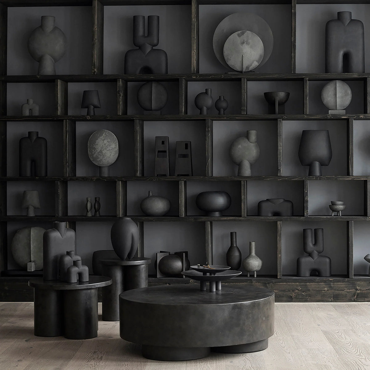 Guggenheim Vase, Mini Dark Grey