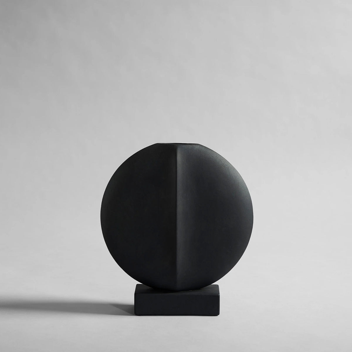 Guggenheim Vase, Mini Black