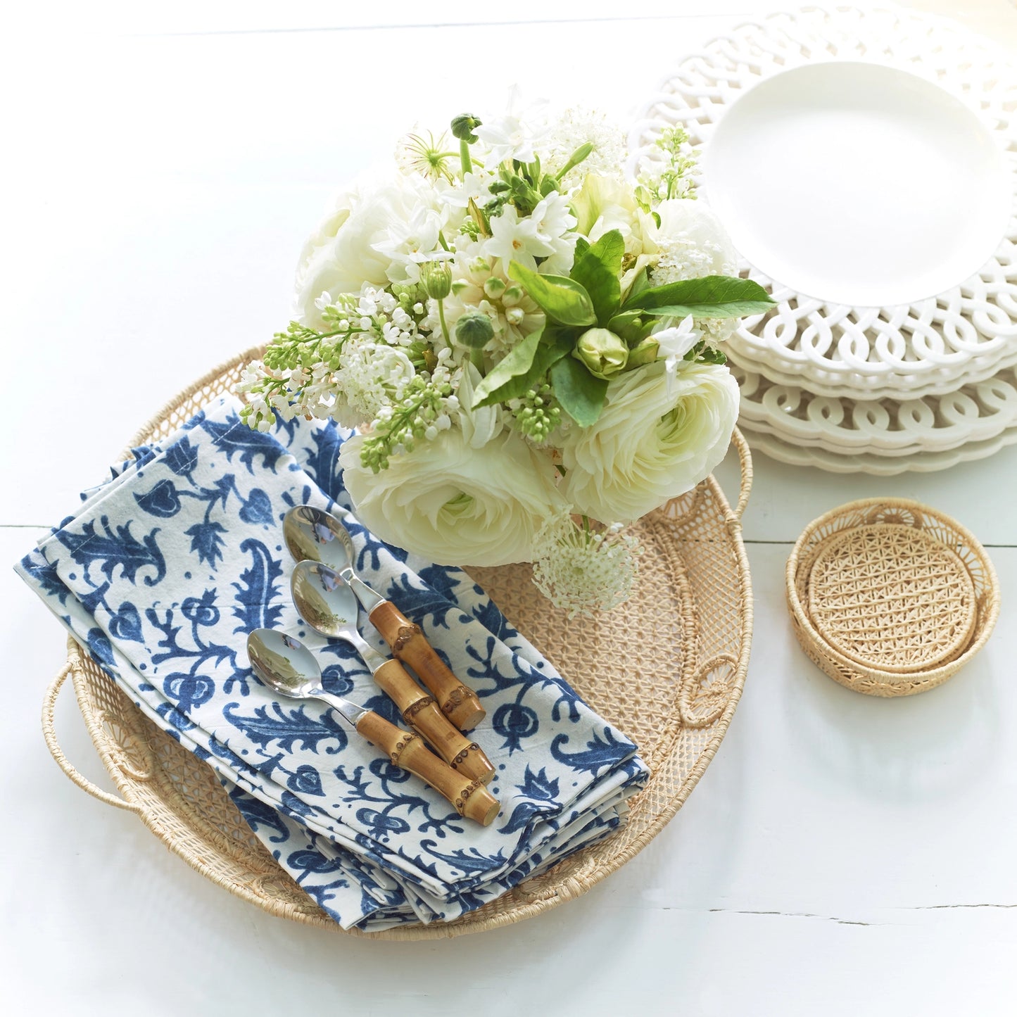 Raffia Round Tray