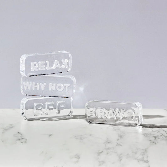 Nude Essentials Paroles Paperweight "BFF" 40mm Clear