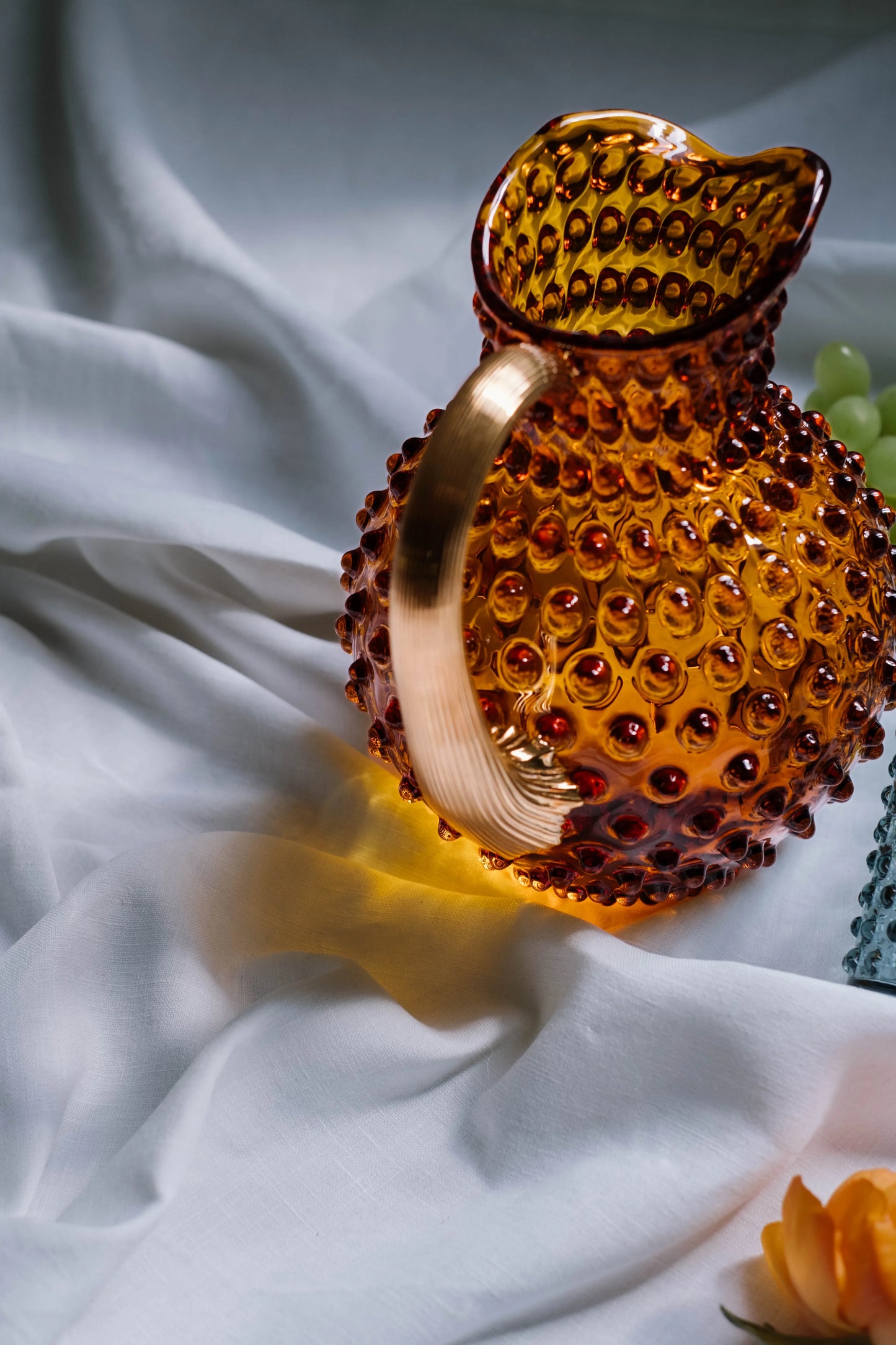 Paris Hobnail Jug 2L Amber + Gold