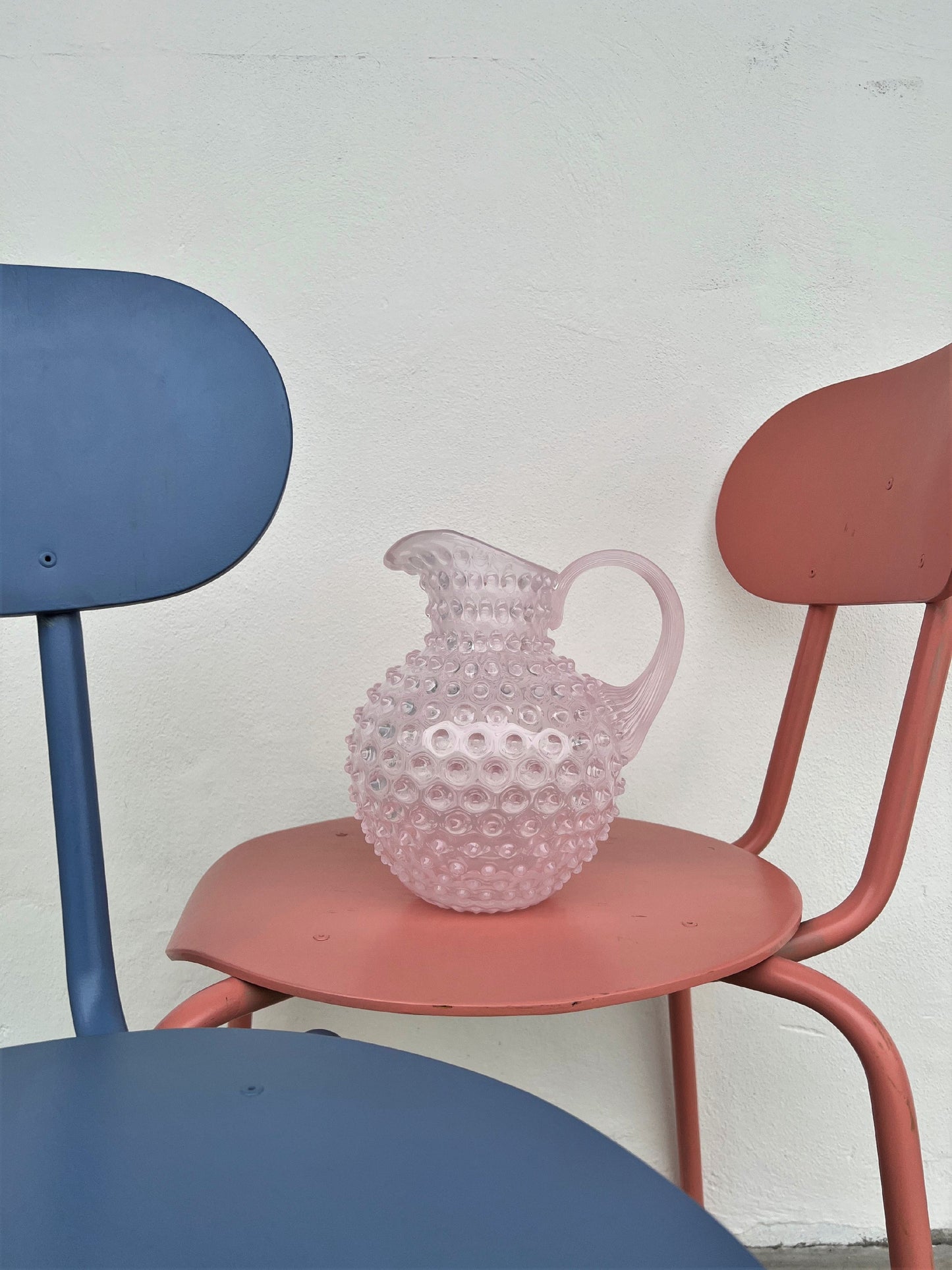 Alice's Paris Hobnail Jug 2L Silky Rose