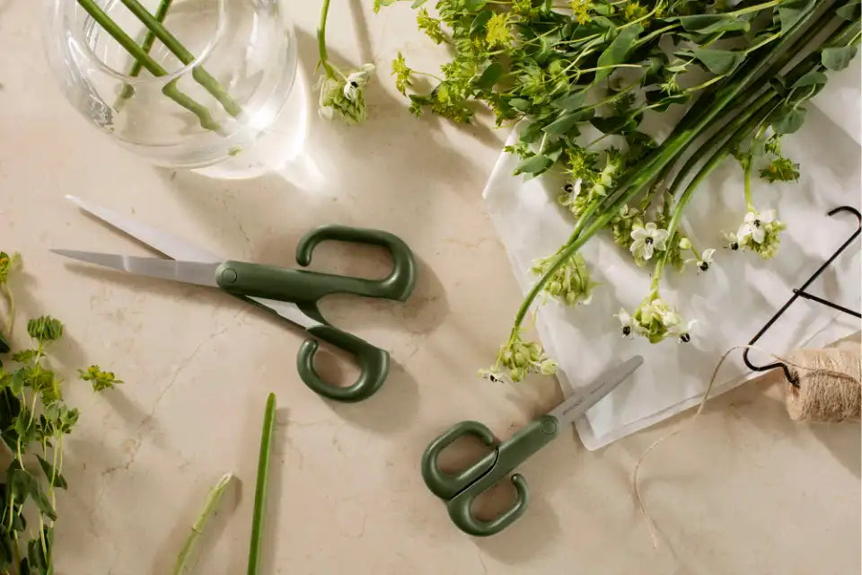 Green tools scissors large