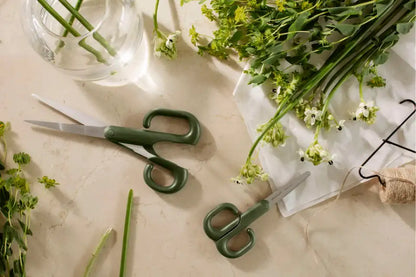 Green tools scissors large