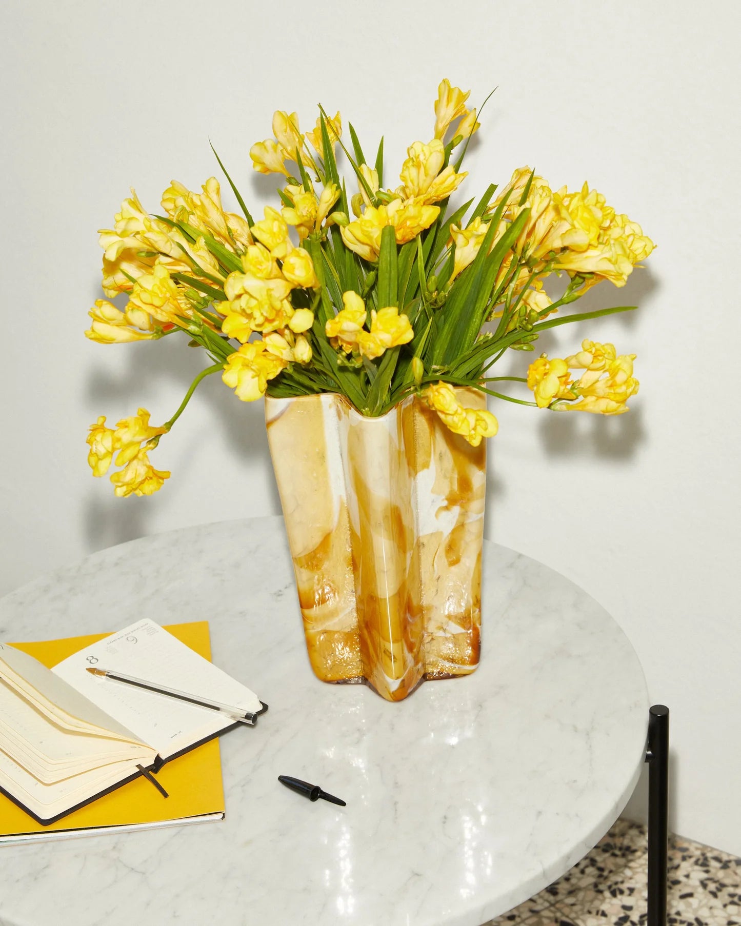 Karkadè Bucket Vase