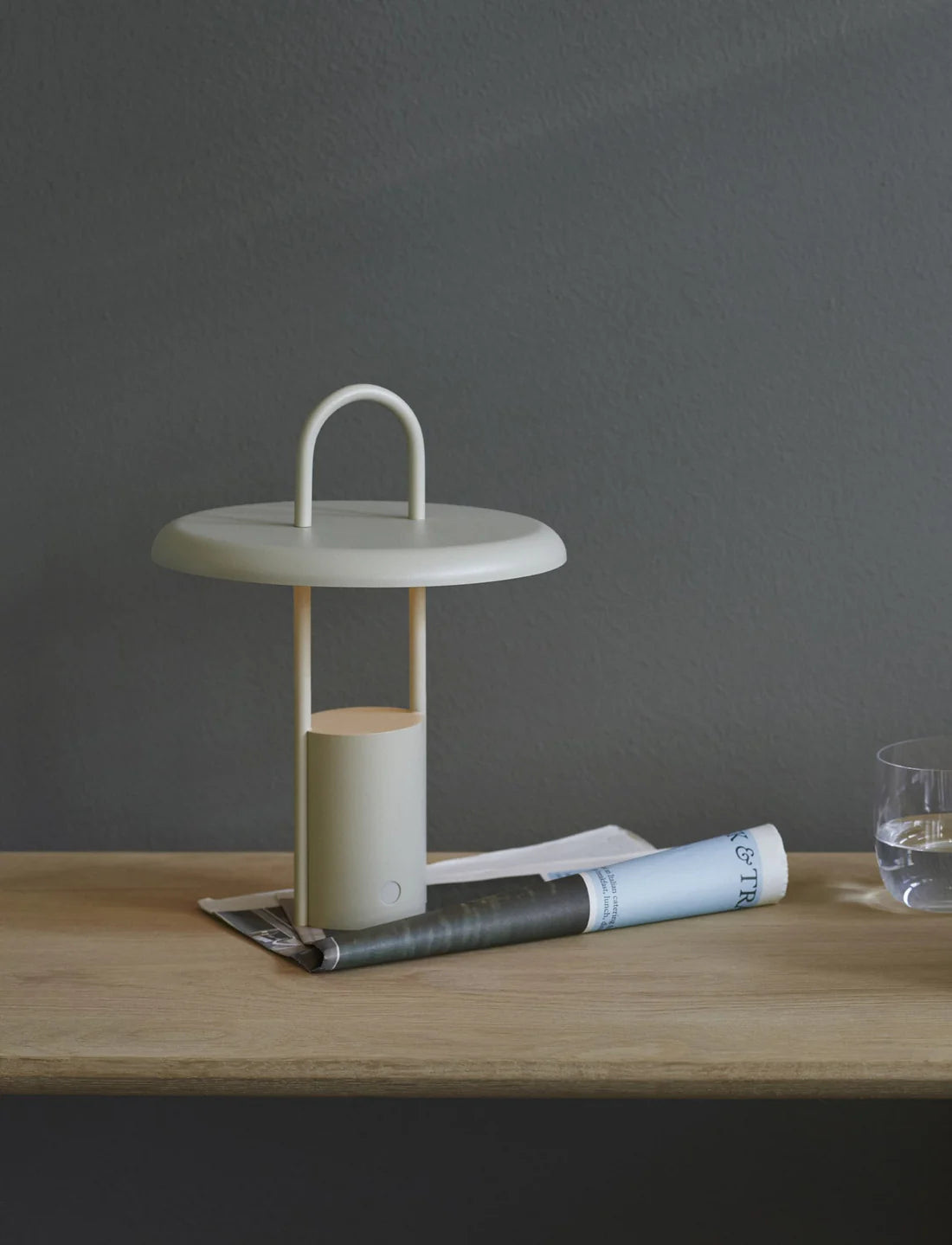 Pier Portable LED Lamp