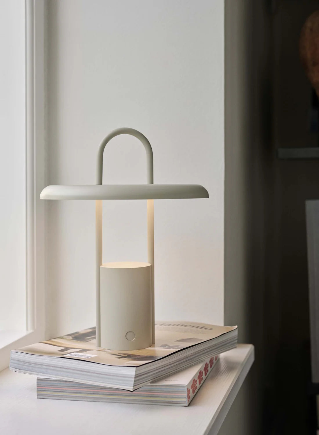 Pier Portable LED Lamp