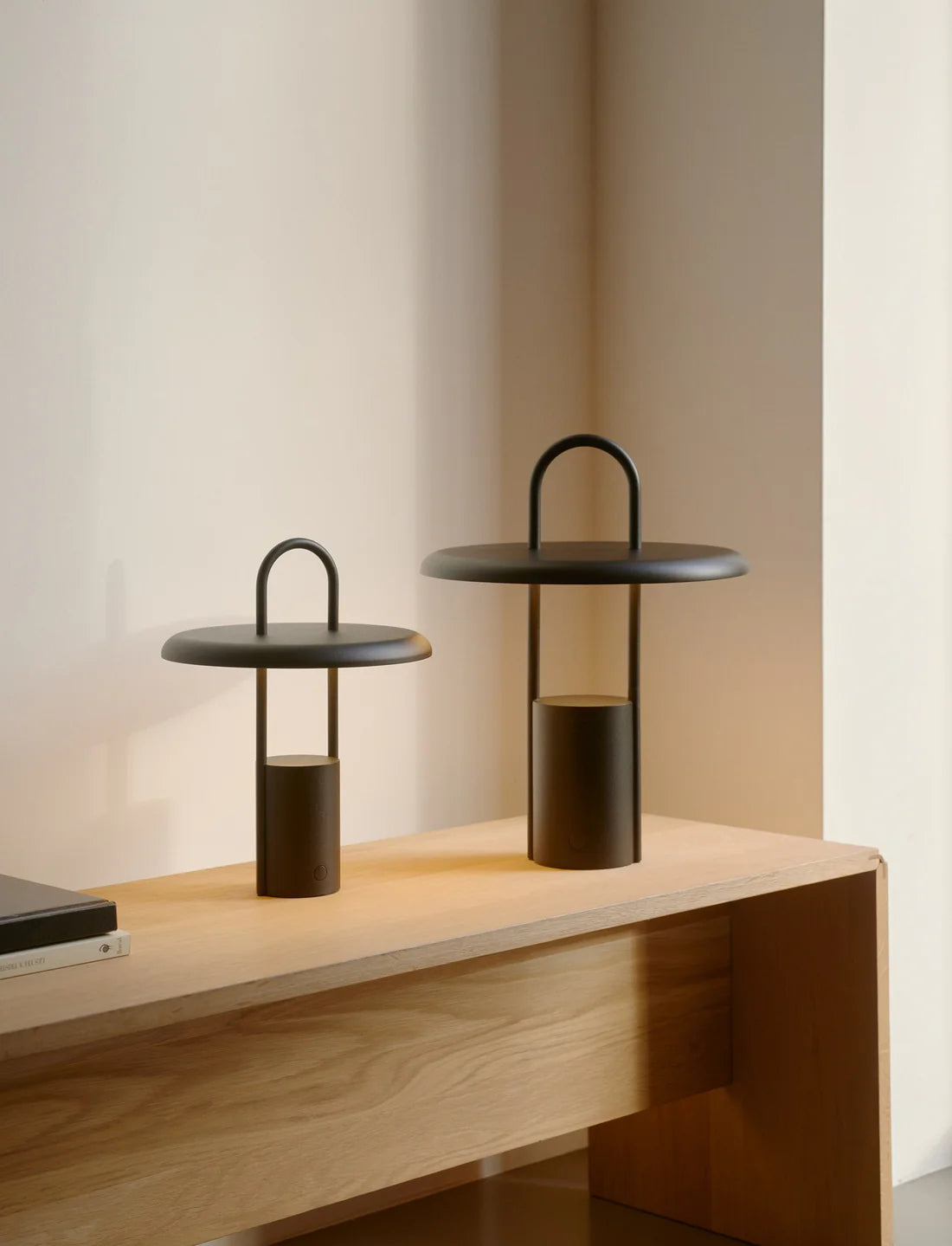 Pier Portable LED Lamp