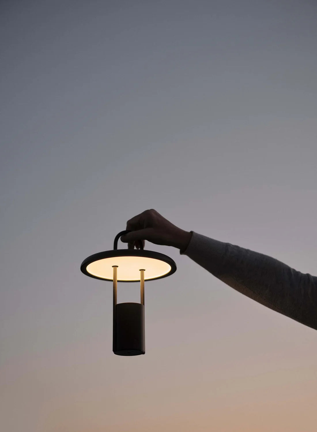 Pier Portable LED Lamp
