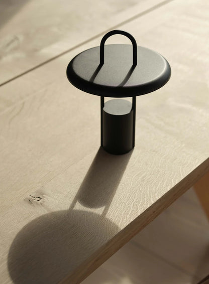 Pier Portable LED Lamp