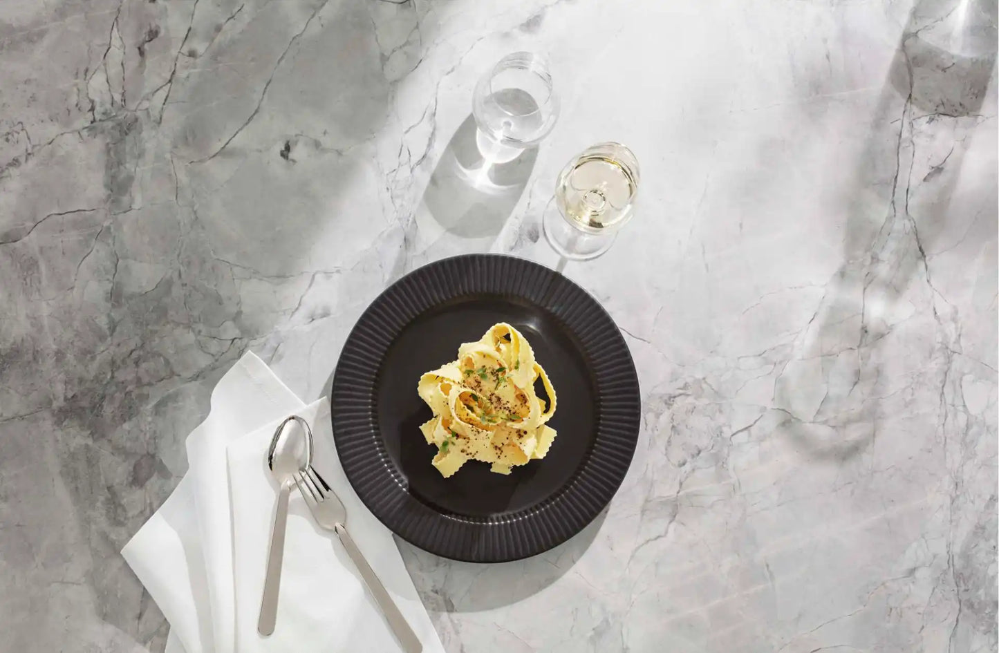 Legio Nova Dinner plate Black