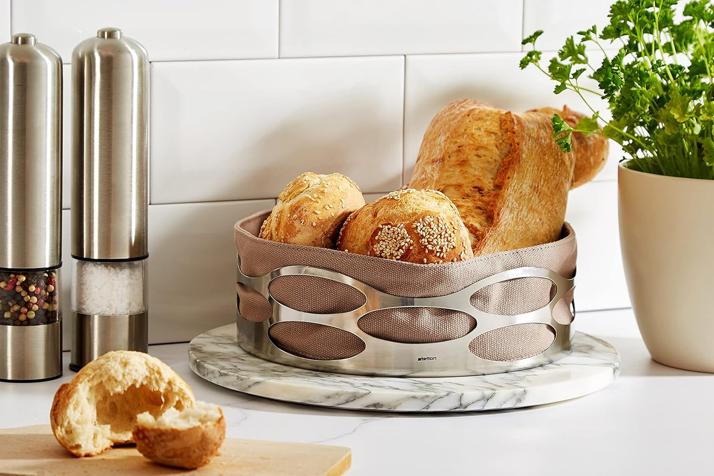 Embrace Bread Tray Ø23 cm - Grey