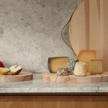 W114-01-350 Utility Board Ash & Leather Handle Ø35cm