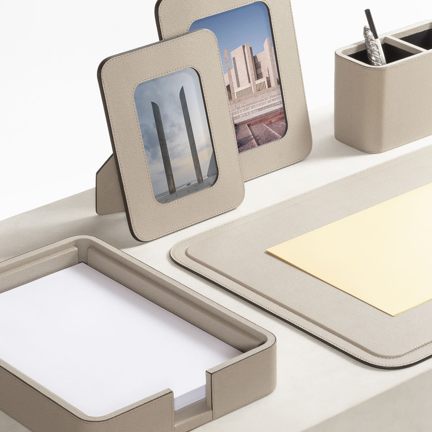 Polo A4 Paper Tray With Lid