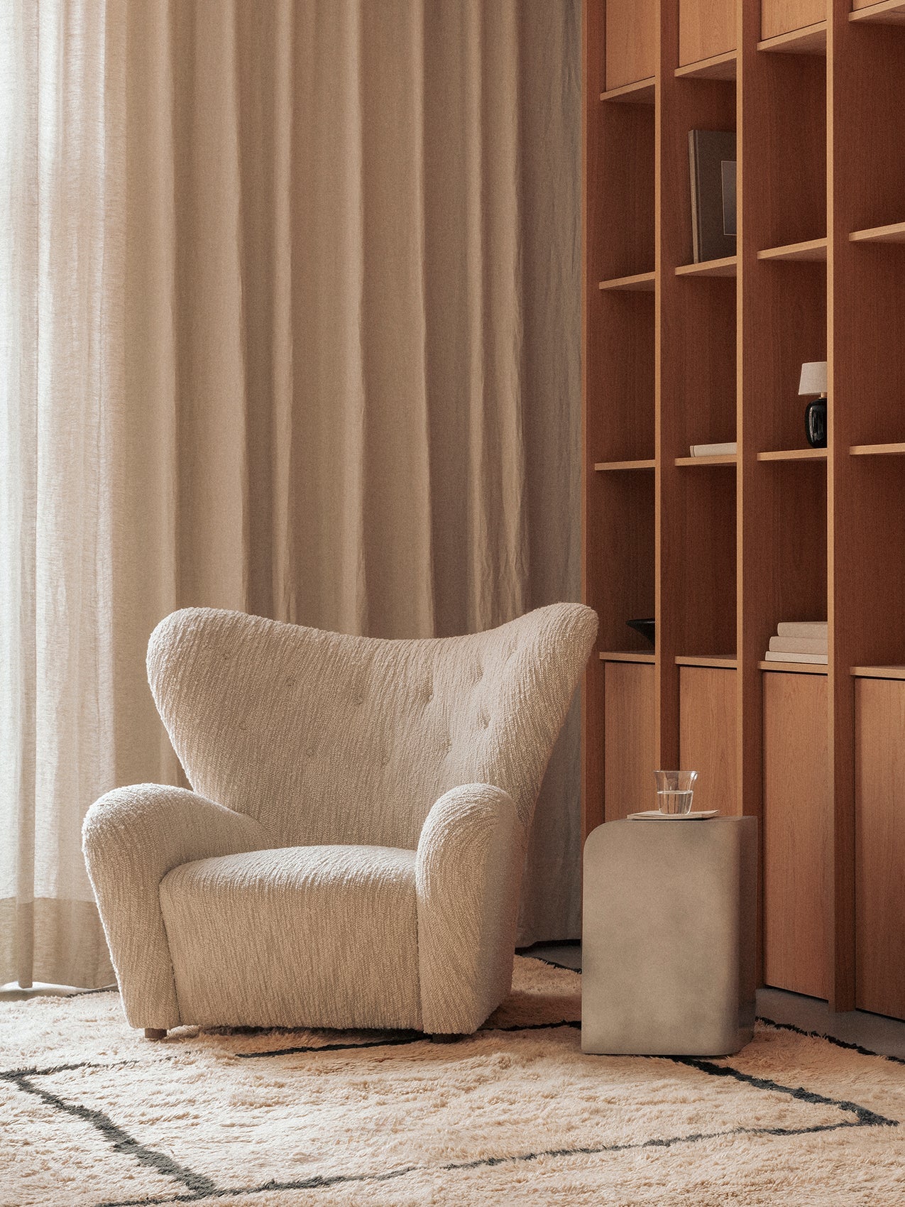 Volume Side Table Aluminium