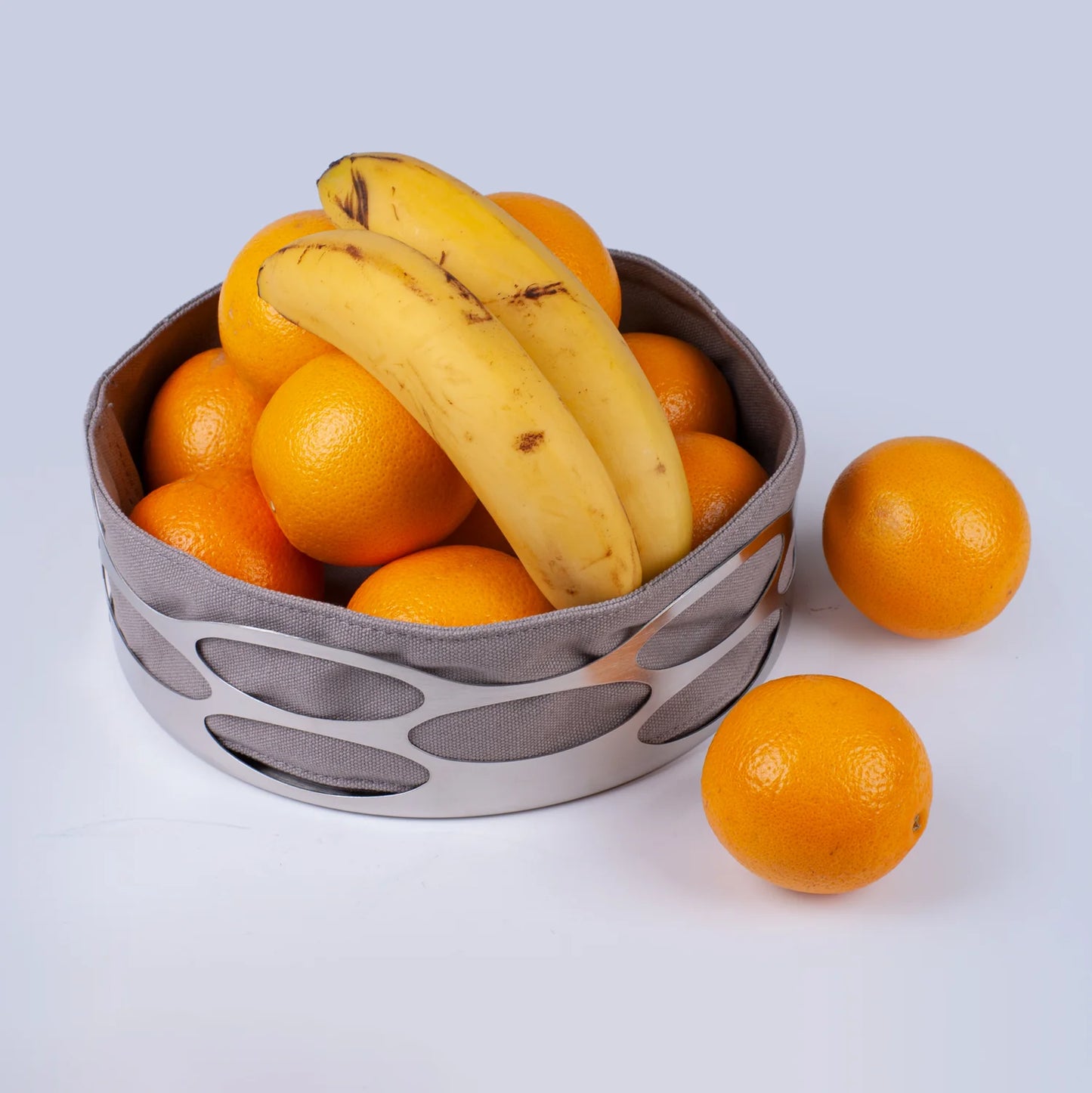 Embrace Bread Tray Ø23 cm - Grey