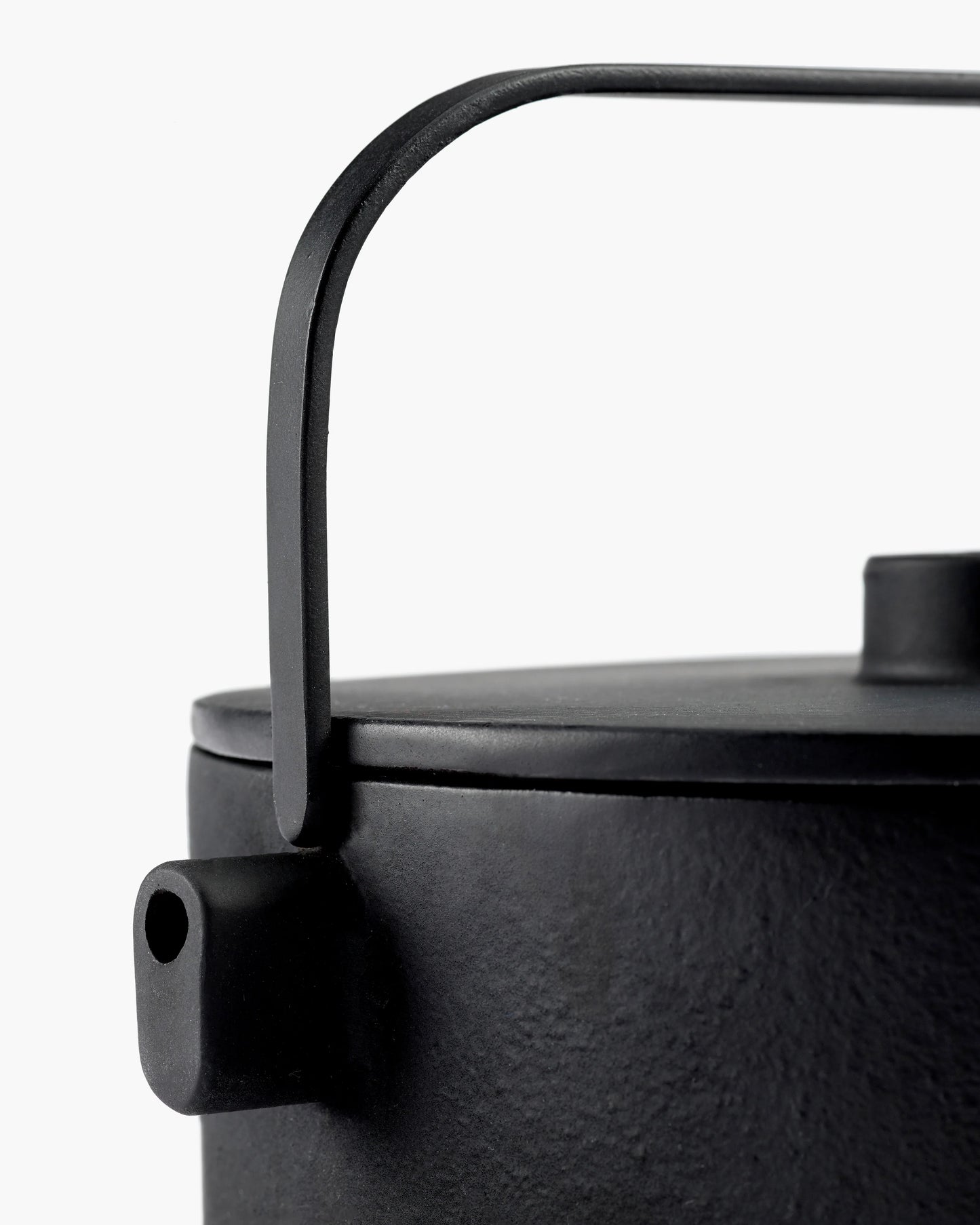 Tea pot cast iron black Collage