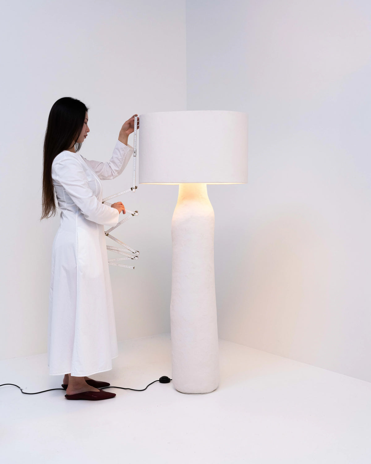 Floor Lamp white  Earth Lampshade