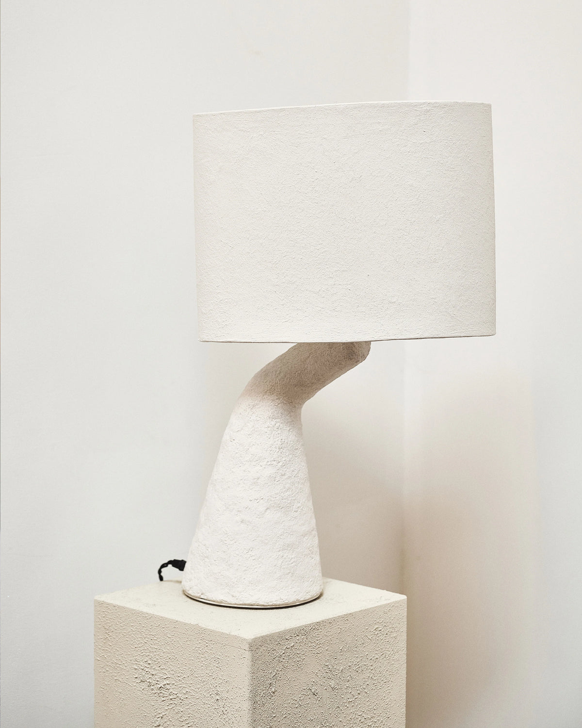 Table Lamp White Earth