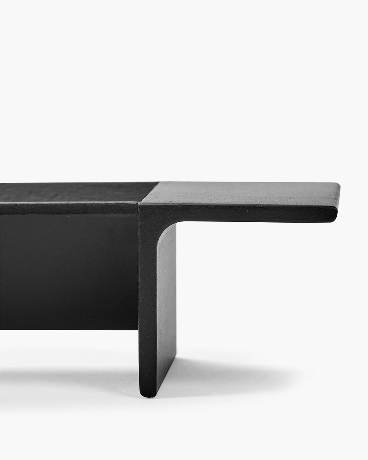 Tray s Black L-Tray