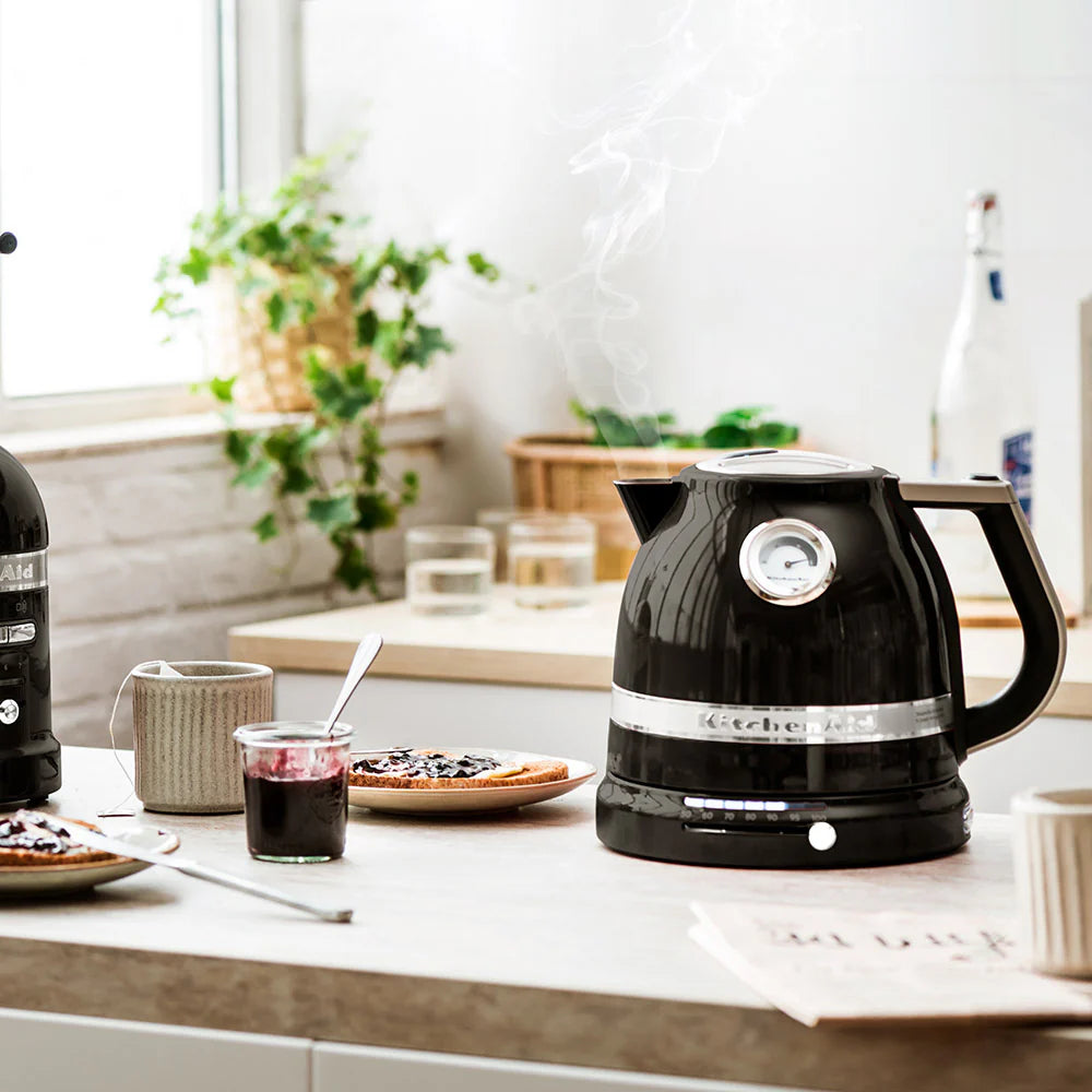 KitchenAid Artisan Kettle-1