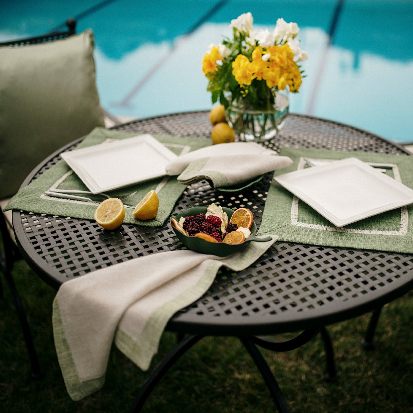 Dining table cloth, table mat