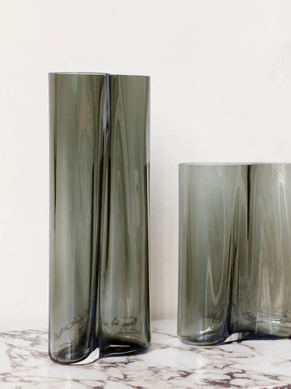Aer Vase Smoke