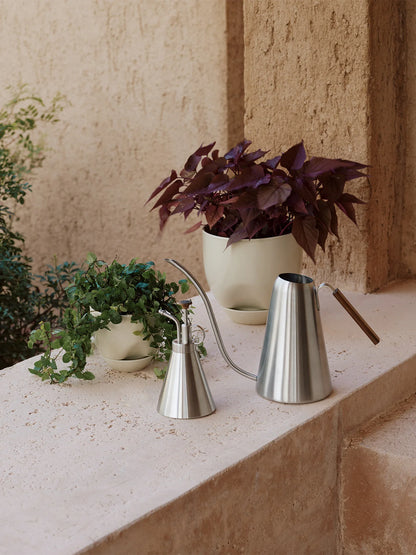 Hydrous Planter Ashen