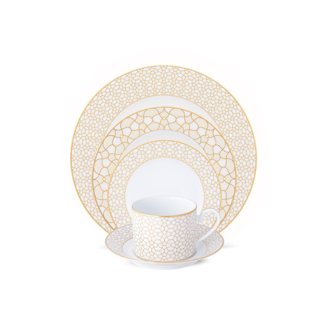 Dinnerware set