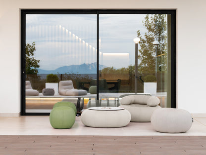 OGO Don Out Sofa L 3D-outdoor-behind a glass window 