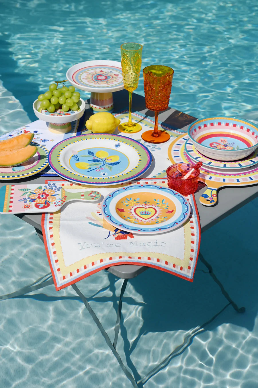 Mamma Mia Embroidered Placemat Rim
