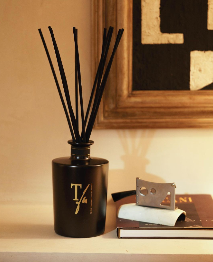 Tobacco Matt Black Vase Diffuser (Big)