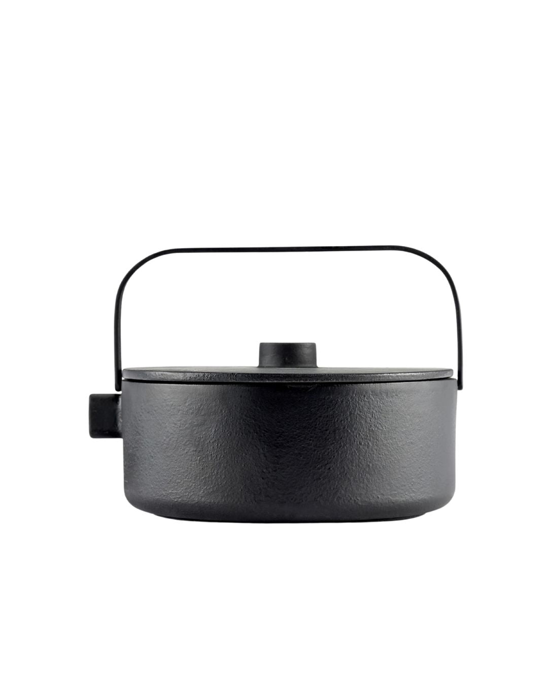 Tea pot cast iron black Collage