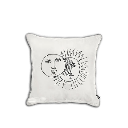 Solitudo Cushion