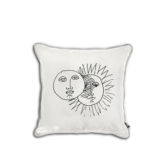 Solitudo Cushion